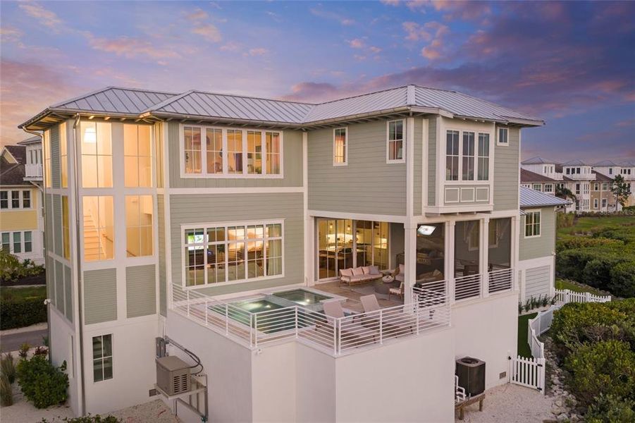 Exterior details and patio area of a home in , Bradenton (Image 2).