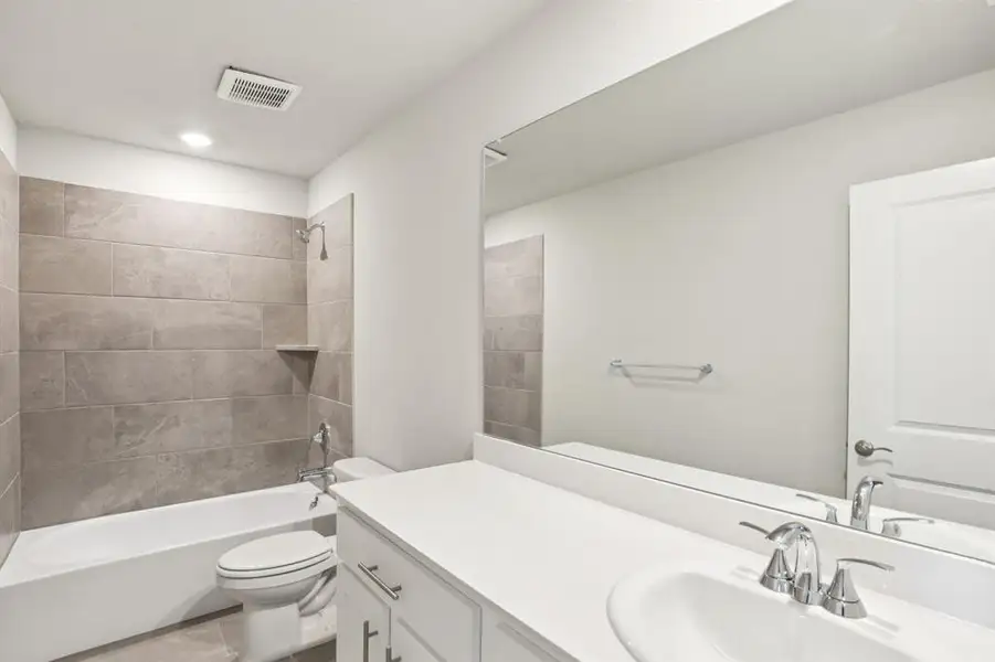 Photo is not of the actual home, but is an inspirational photo of builder’s model home and may depict options, furnishings, and/or decorator features that are not included. Photo is not of the actual home, but is an inspirational photo of builder’s model home and may depict options, furnishings, and/or decorator features that are not included.