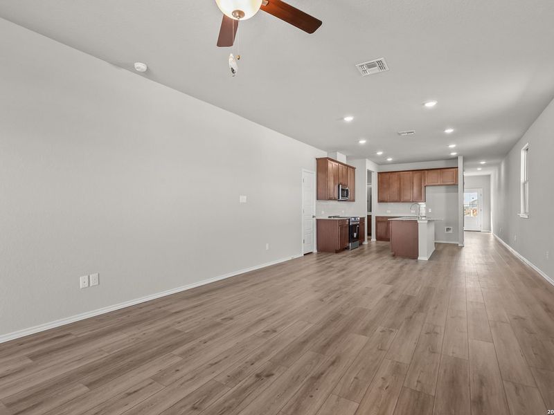 Spacious, unfurnished interior of a new home in Applewhite Meadows, San Antonio (Image 18). Spacious, unfurnished interior of a new home in Applewhite Meadows, San Antonio (Image 18).