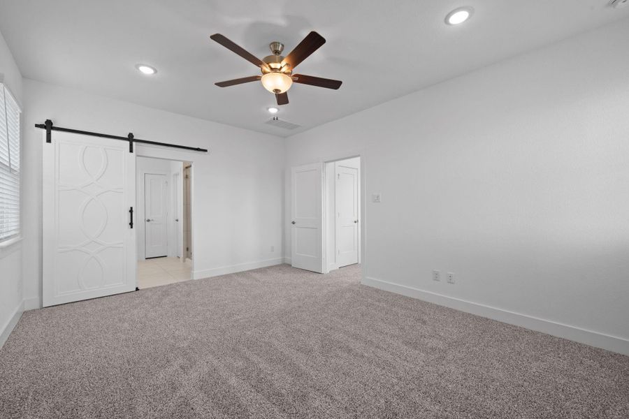 Spacious, unfurnished interior of a new home in Meridiana, Manvel (Image 28). Spacious, unfurnished interior of a new home in Meridiana, Manvel (Image 28).