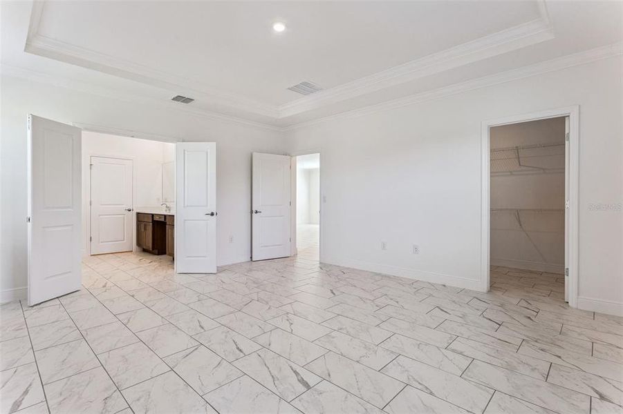 Spacious, unfurnished interior of a new home in Villa Pass, Mascotte (Image 28). Spacious, unfurnished interior of a new home in Villa Pass, Mascotte (Image 28).