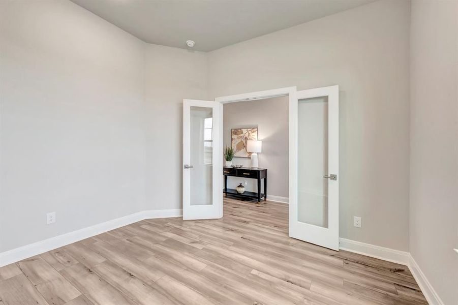 Spacious, unfurnished interior of a new home in Talia – Garden Series, Mesquite (Image 20).