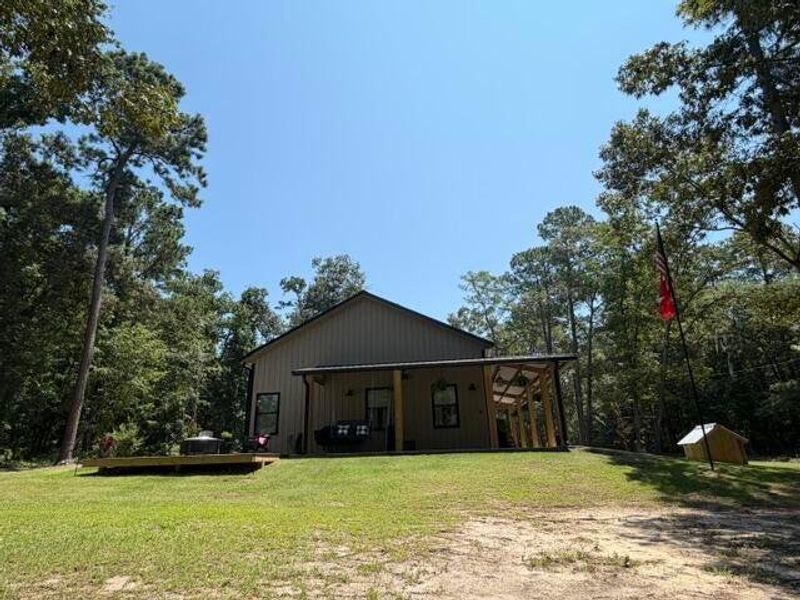 Exterior details and patio area of a home in , Manning (Image 50).