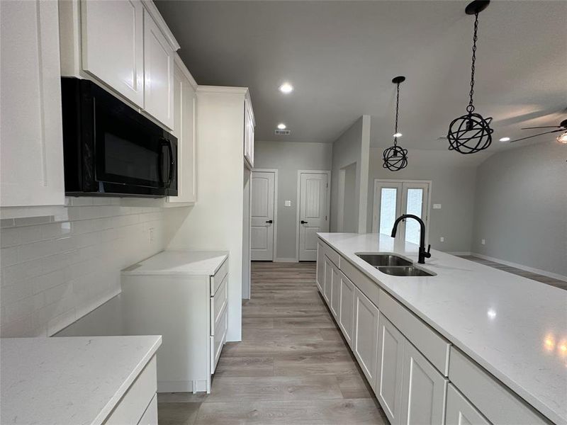 Spacious, unfurnished interior of a new home in , Comanche (Image 34).