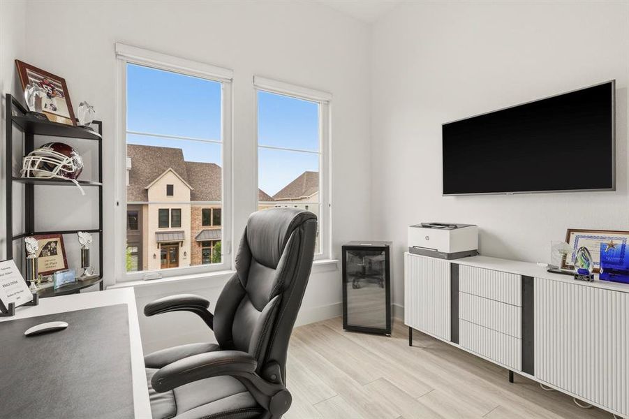 Furnished interior view inside a new home in , Frisco (Image 26).