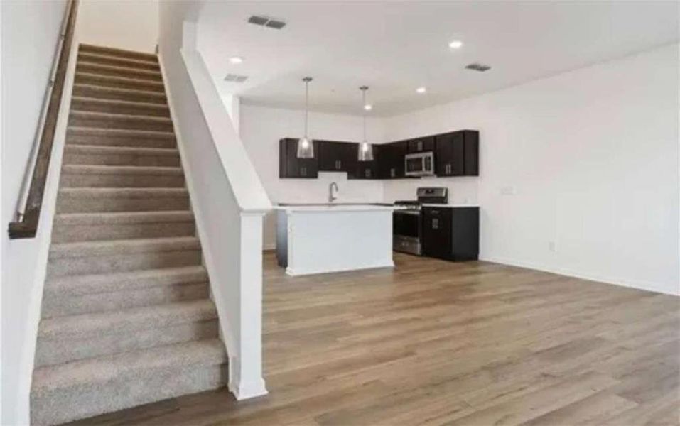 Spacious, unfurnished interior of a new home in , Douglasville (Image 12).