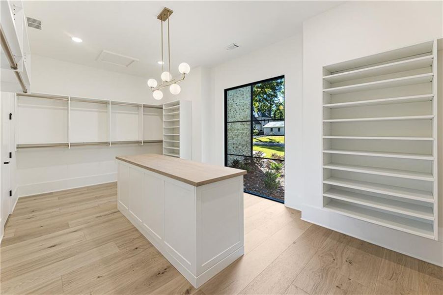 Furnished interior view inside a new home in , Alpharetta (Image 56).