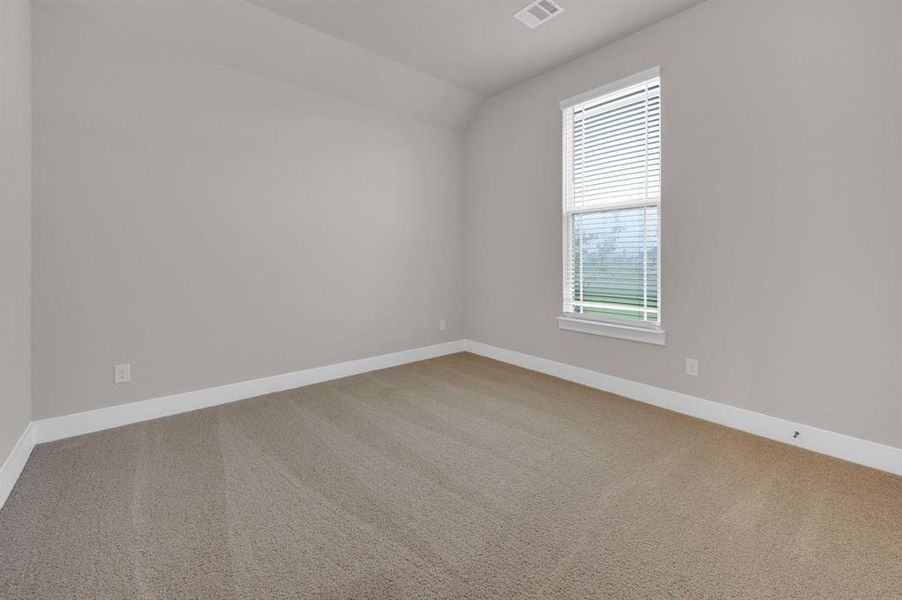 Spacious, unfurnished interior of a new home in Springside Estates II, Waxahachie (Image 25). Spacious, unfurnished interior of a new home in Springside Estates II, Waxahachie (Image 25).