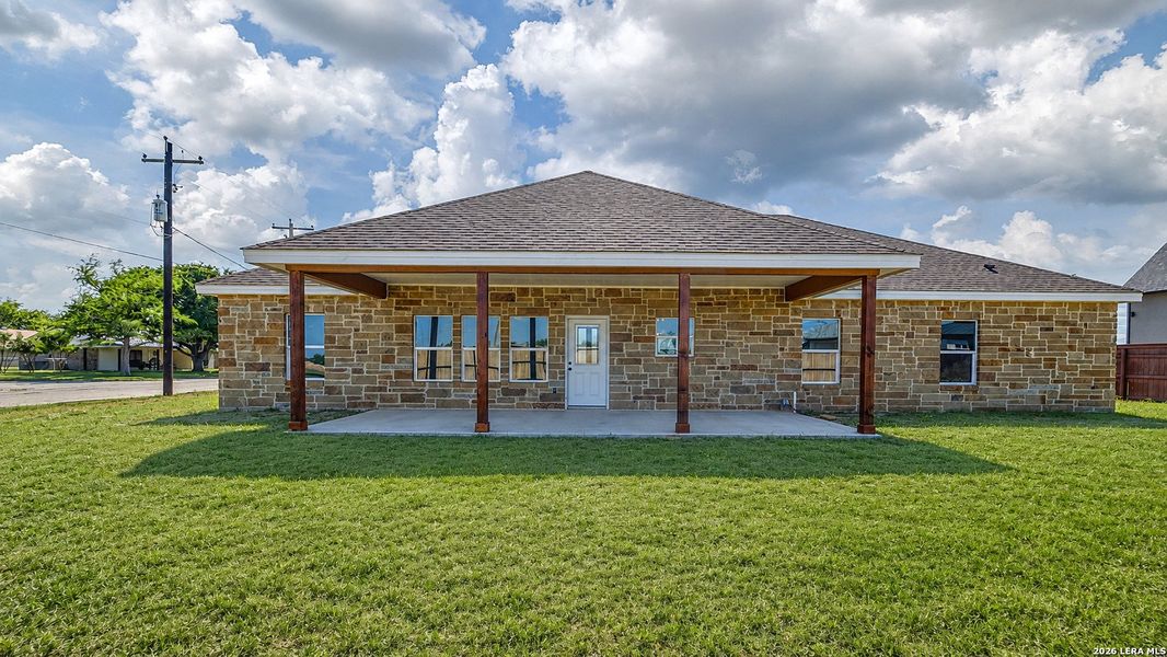 Community amenities in , Uvalde (Image 22).