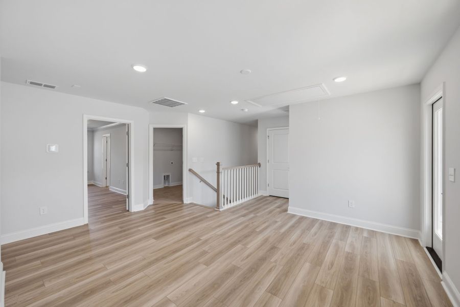 Spacious, unfurnished interior of a new home in Carriage Estates, Lexington (Image 42).