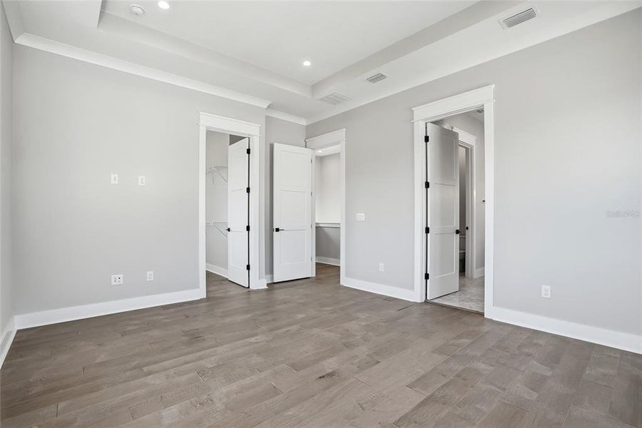 Spacious, unfurnished interior of a new home in , St. Petersburg (Image 23).