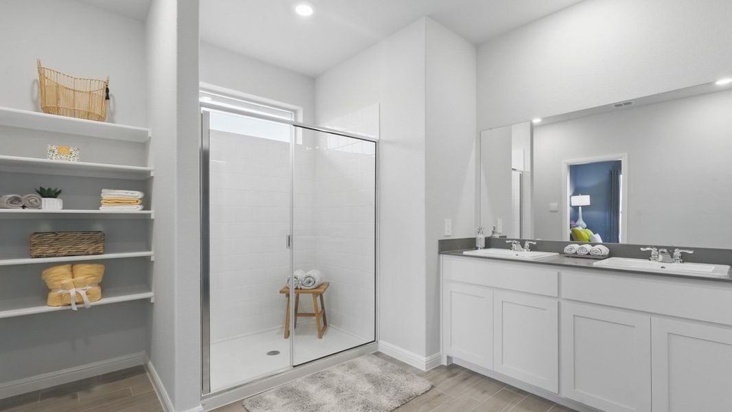 Furnished interior view inside a new home in Saratoga, Granbury (Image 23). Furnished interior view inside a new home in Saratoga, Granbury (Image 23).