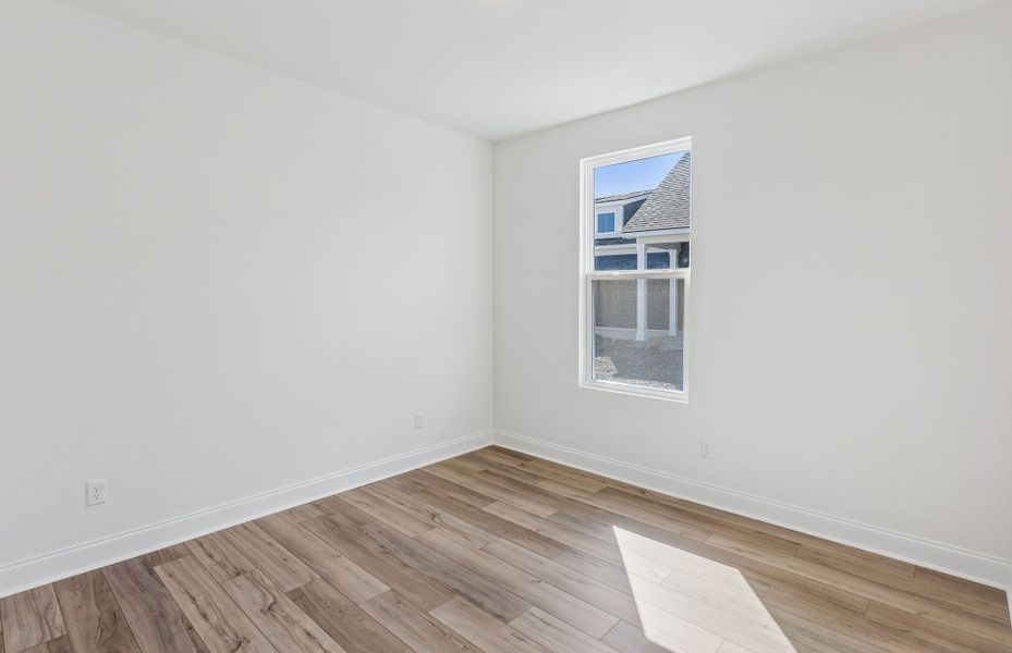 Spacious, unfurnished interior of a new home in Del Webb Southern Harmony, Murfreesboro (Image 24).