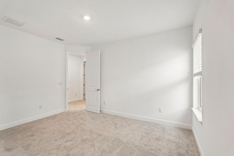 Spacious, unfurnished interior of a new home in Tiburon, Nokomis (Image 16). Spacious, unfurnished interior of a new home in Tiburon, Nokomis (Image 16).
