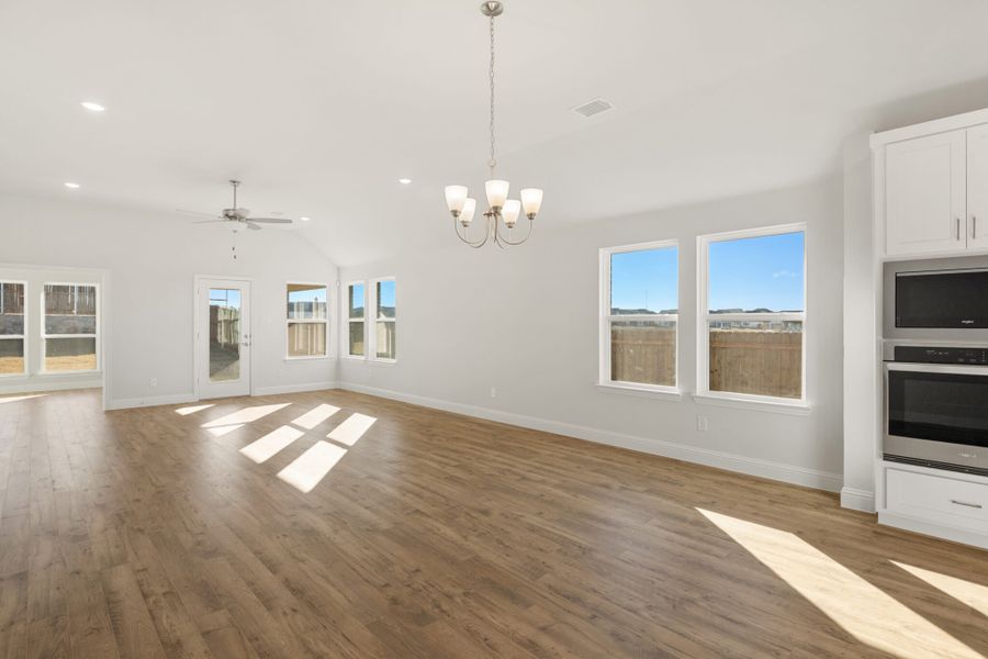 Spacious, unfurnished interior of a new home in Elevon, Lavon (Image 20).