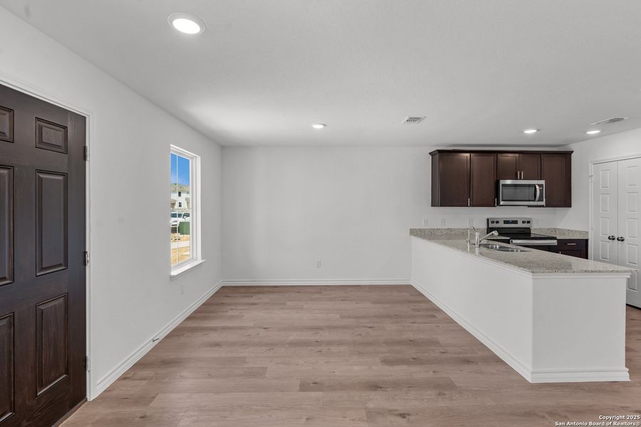 Image 30 of a home in Vista Real.