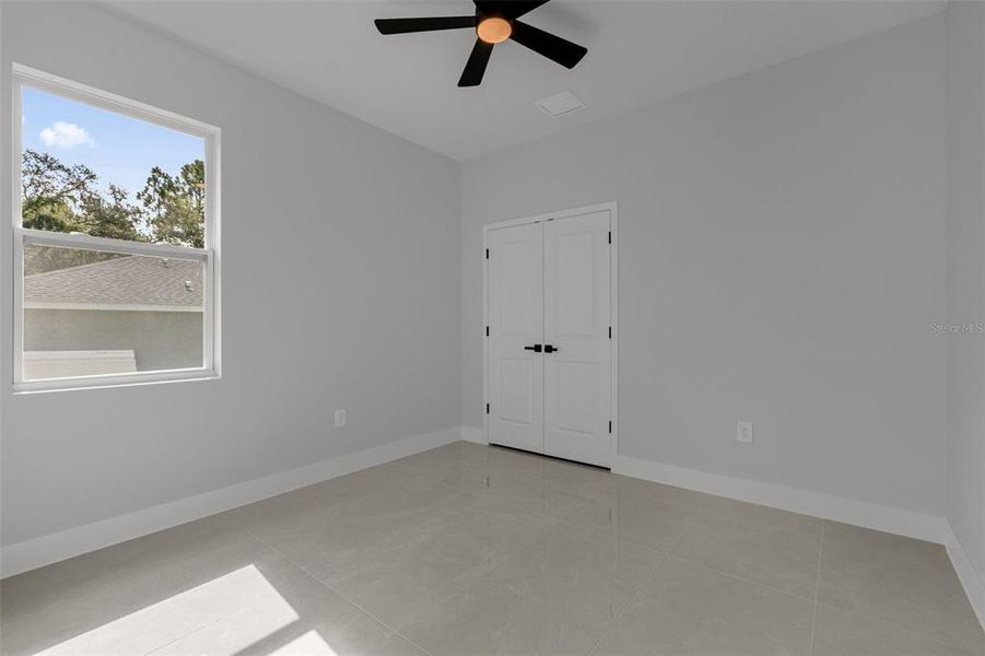 Spacious, unfurnished interior of a new home in , Ocala (Image 16).