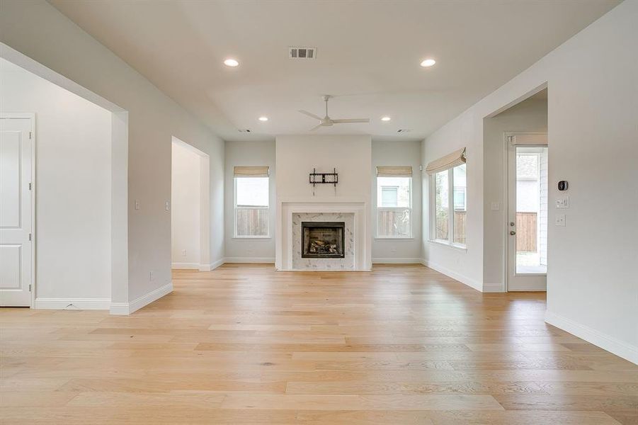 Spacious, unfurnished interior of a new home in Walsh, Fort Worth (Image 31). Spacious, unfurnished interior of a new home in Walsh, Fort Worth (Image 31).