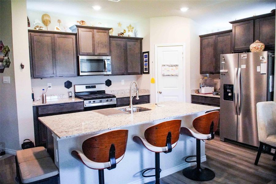Kitchen Island with breakfast bar Kitchen Island with breakfast bar