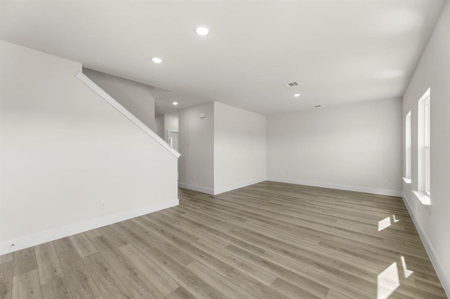 12. 2406 Stonebriar - Kitchen (2)