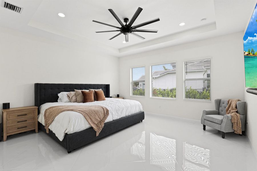 Furnished interior view inside a new home in , Westlake (Image 41).