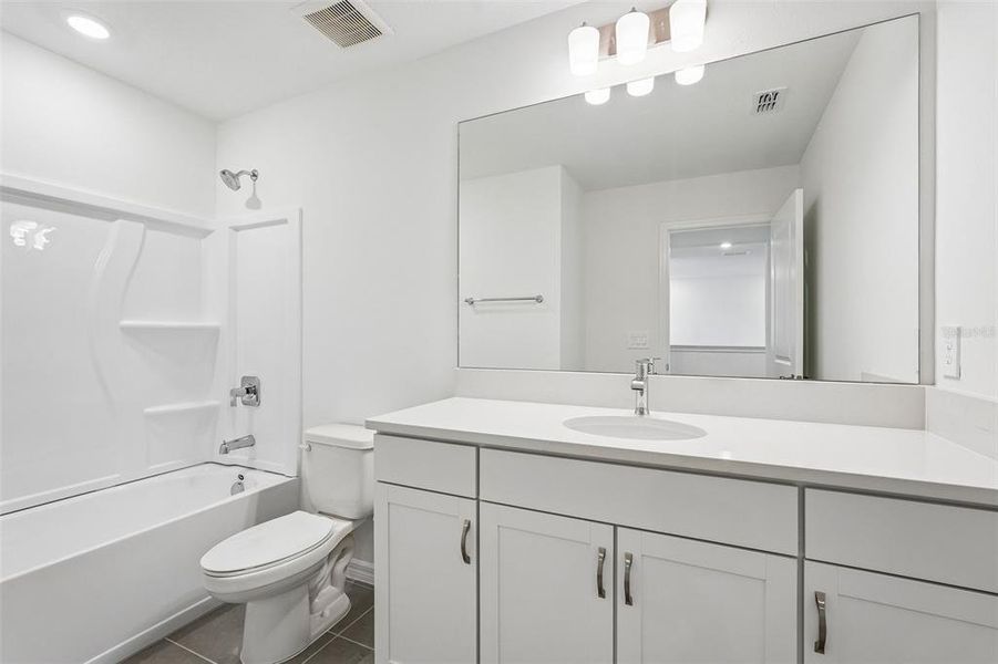 Furnished interior view inside a new home in Southpointe, Palmetto (Image 8). Furnished interior view inside a new home in Southpointe, Palmetto (Image 8).