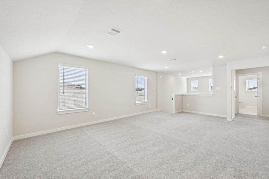 Spacious, unfurnished interior of a new home in Landing Meadows - Traditional Series, New Caney (Image 38).