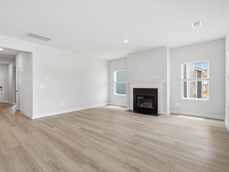 Spacious, unfurnished interior of a new home in Southwell Commons, Anderson (Image 9).