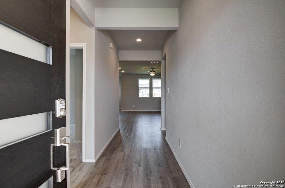 Image 19 of a home in Hickory Ridge.