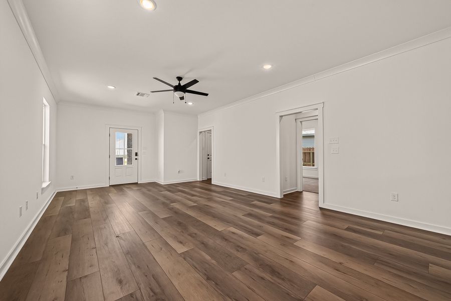 Spacious, unfurnished interior of a new home in Aldeana, Bonney (Image 24).