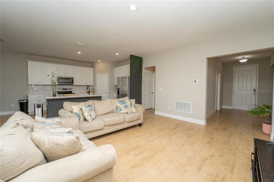Furnished interior view inside a new home in Prairie Oaks, St. Cloud (Image 5). Furnished interior view inside a new home in Prairie Oaks, St. Cloud (Image 5).
