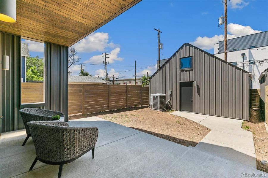 Most SOBO new builds don't have covered porches or nice sized yards!