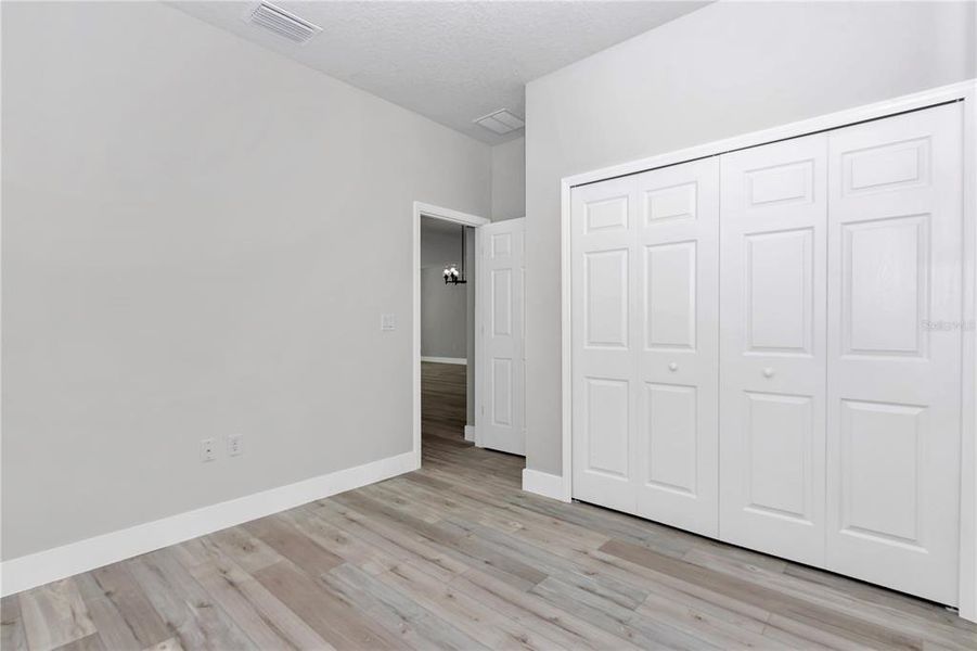 Spacious, unfurnished interior of a new home in , Ocala (Image 35).