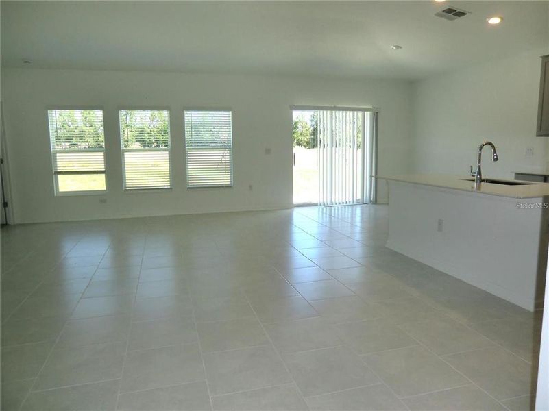 Spacious, unfurnished interior of a new home in Cascades: Grand Collection, Davenport (Image 20). Spacious, unfurnished interior of a new home in Cascades: Grand Collection, Davenport (Image 20).