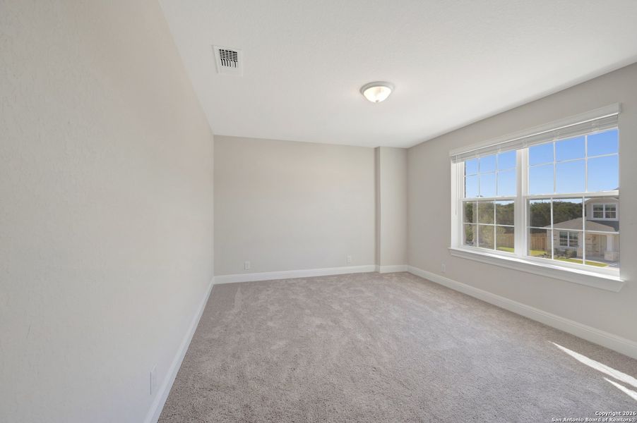 Spacious, unfurnished interior of a new home in Davis Ranch 50', San Antonio (Image 20).