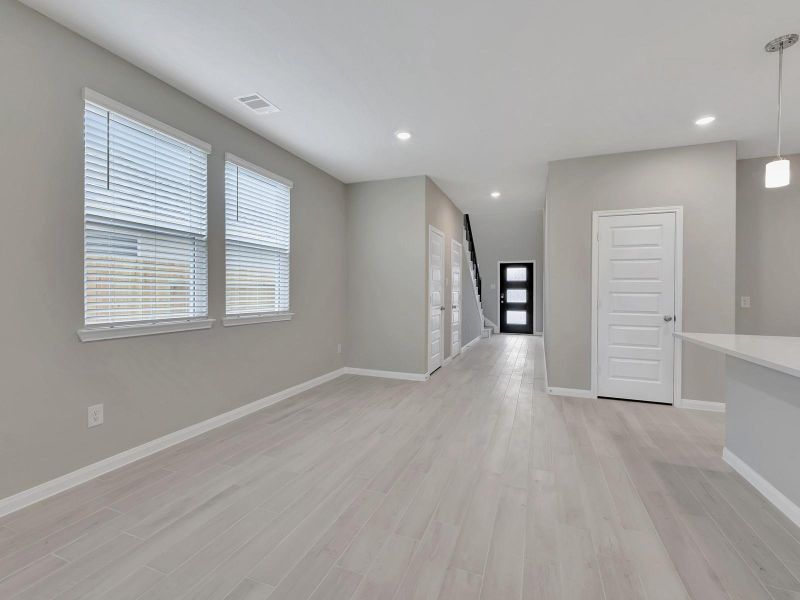 Photo is not of the actual home, but is an inspirational photo of builder’s model home and may depict options, furnishings, and/or decorator features that are not included Photo is not of the actual home, but is an inspirational photo of builder’s model home and may depict options, furnishings, and/or decorator features that are not included