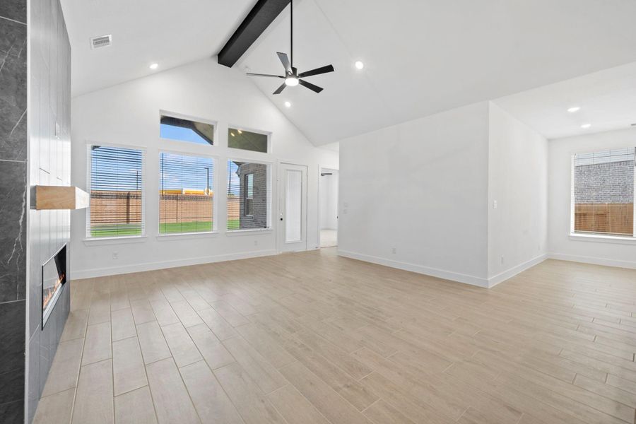 Spacious, unfurnished interior of a new home in Elyson 60's, Katy (Image 25). Spacious, unfurnished interior of a new home in Elyson 60's, Katy (Image 25).