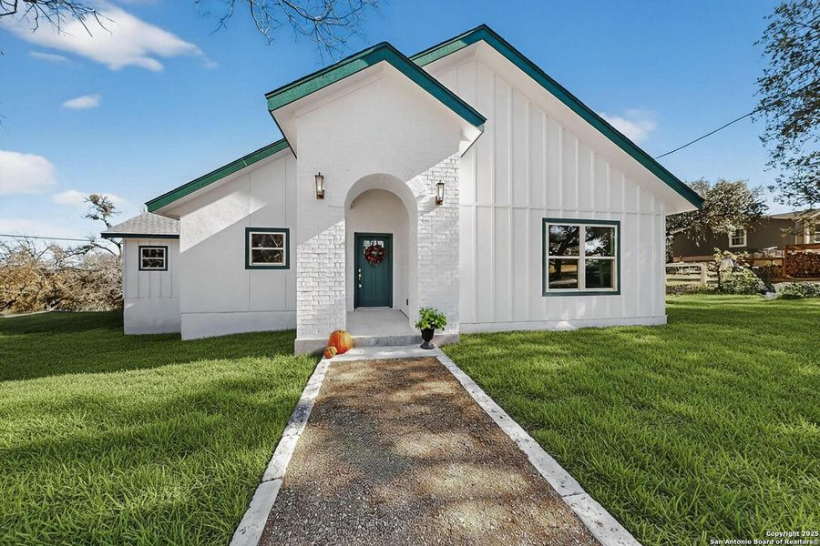 Exterior details and patio area of a home in , Spring Branch (Image 22).