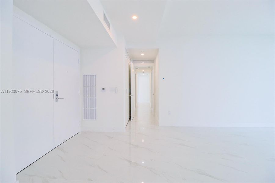 Spacious, unfurnished interior of a new home in , Miami (Image 61).