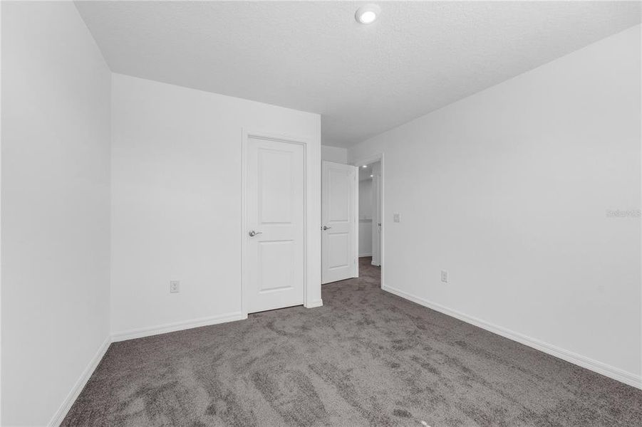 Spacious, unfurnished interior of a new home in Oakfield Trails, Parrish (Image 29).