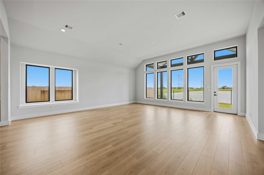 Spacious, unfurnished interior of a new home in Ellwood, Iowa Colony (Image 15). Spacious, unfurnished interior of a new home in Ellwood, Iowa Colony (Image 15).