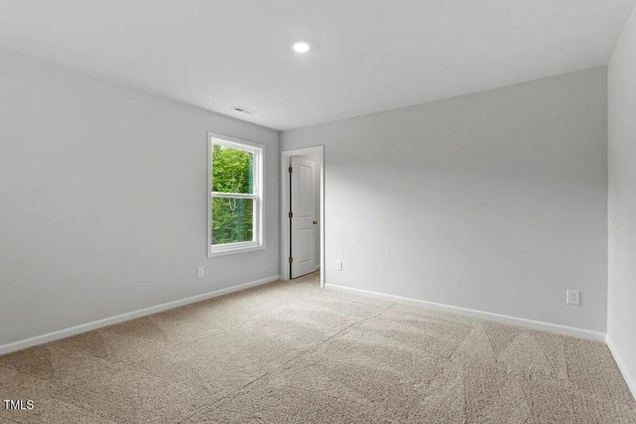 135 Cordoba Dr Photos-9 (Medium)