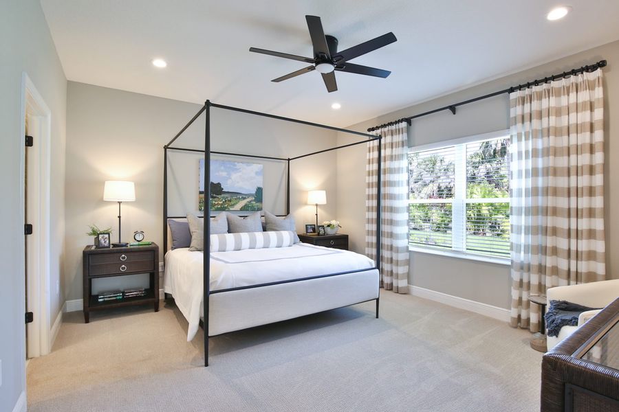 Representative furnished interior of a home built from the Dream 2 by Neal Communities in Boca Royale Golf & Country Club at Wellen Park, Englewood (Image 12).