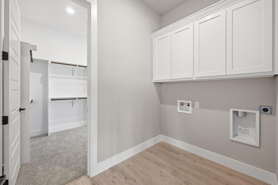 Spacious, unfurnished interior of a new home in Rocky Top Ranch, Azle (Image 38). Spacious, unfurnished interior of a new home in Rocky Top Ranch, Azle (Image 38).