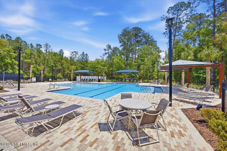 Community amenities in , Middleburg (Image 26).