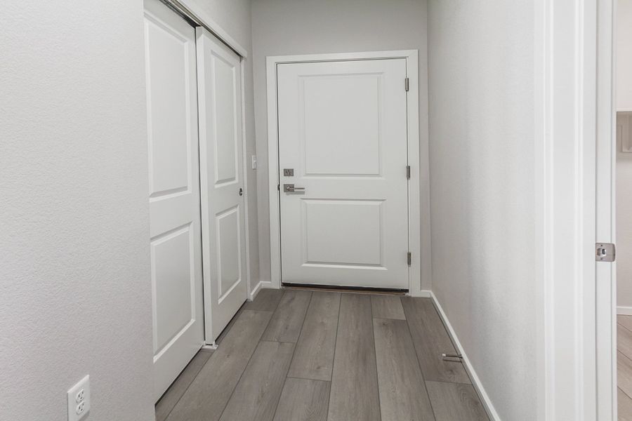 Spacious, unfurnished interior of a new home in Prairie Song, Windsor (Image 34).