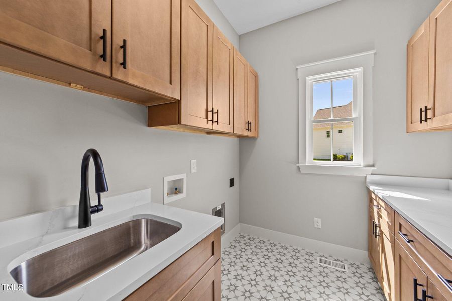 36-web-or-mls-VB4A1176 36-web-or-mls-VB4A1176