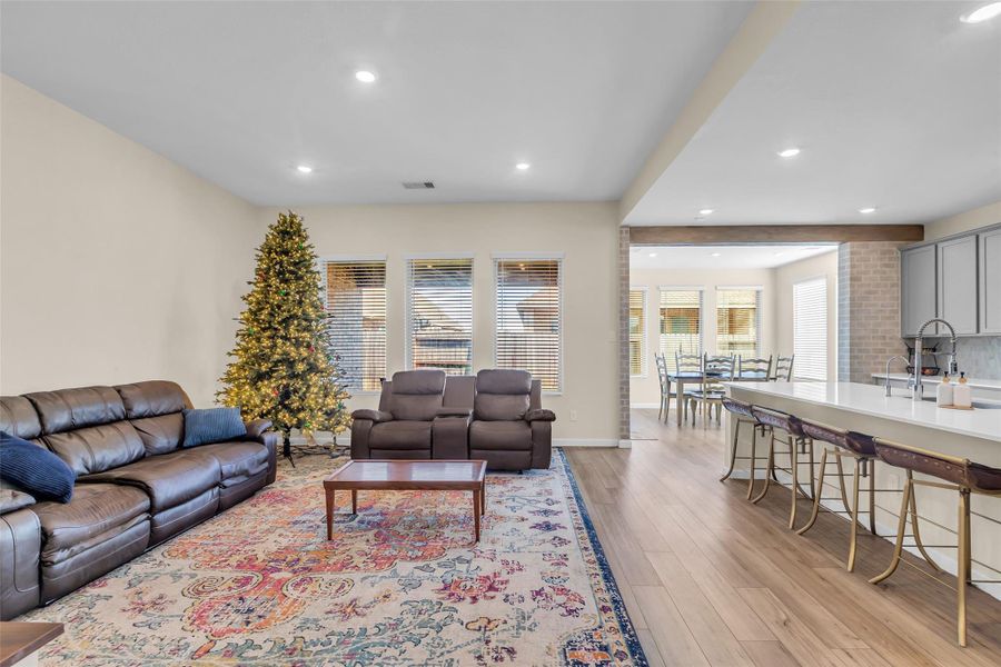 Furnished interior view inside a new home in , Baytown (Image 30).