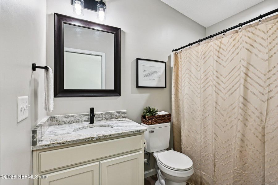 Furnished interior view inside a new home in , Middleburg (Image 18).