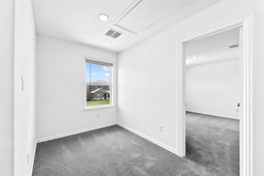 Spacious, unfurnished interior of a new home in Parks at Foster Crossing, Anna (Image 28). Spacious, unfurnished interior of a new home in Parks at Foster Crossing, Anna (Image 28).